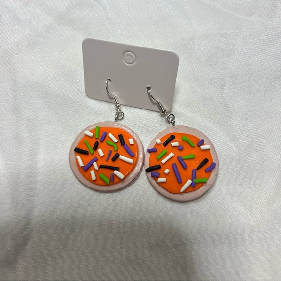 Halloween Sugar Cookie Earrings‎ - Picture 1 of 5